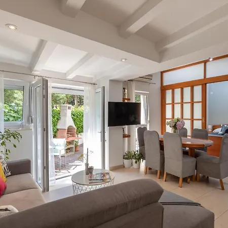 Appartement Anamarija *